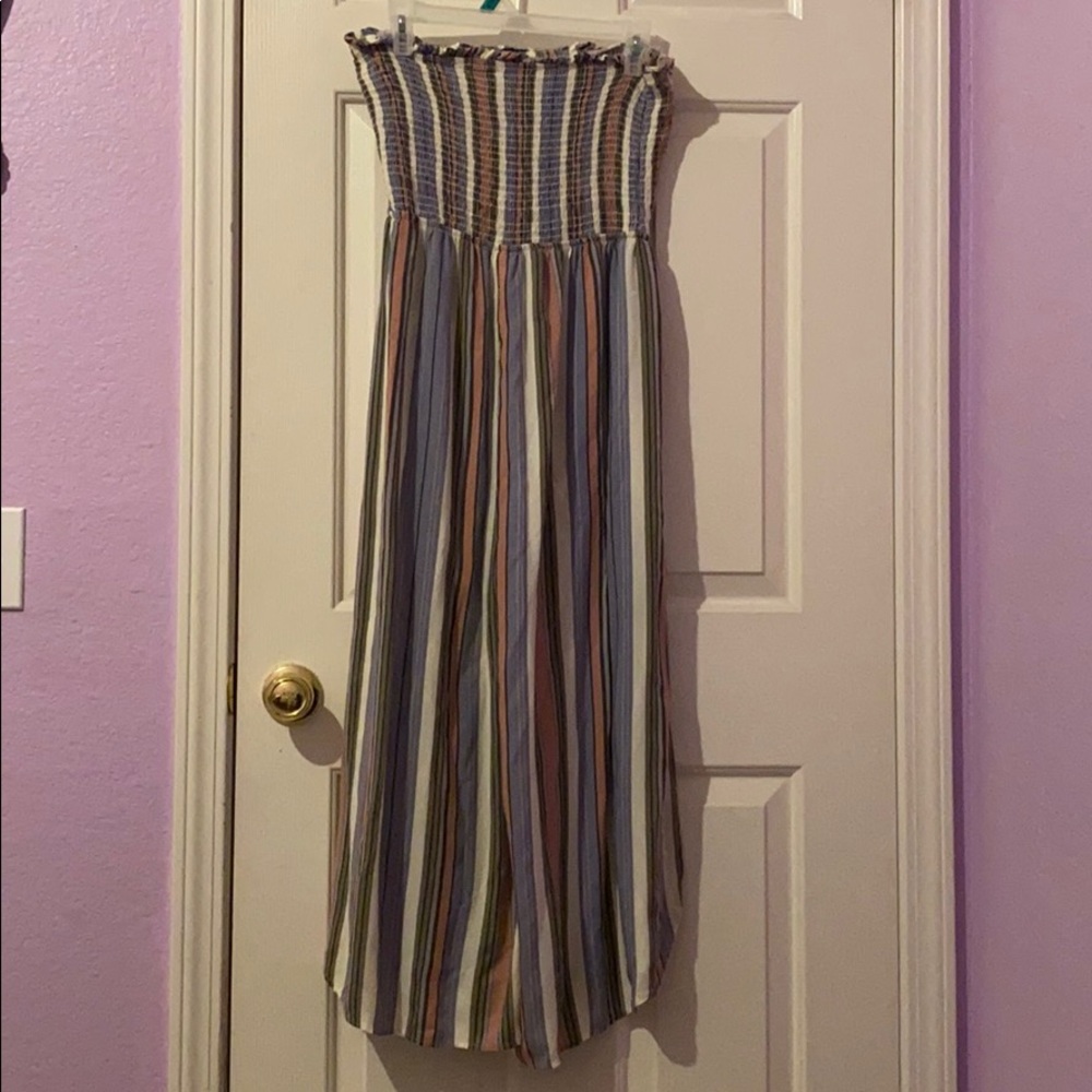 Pastel jumpsuit with no sleeves